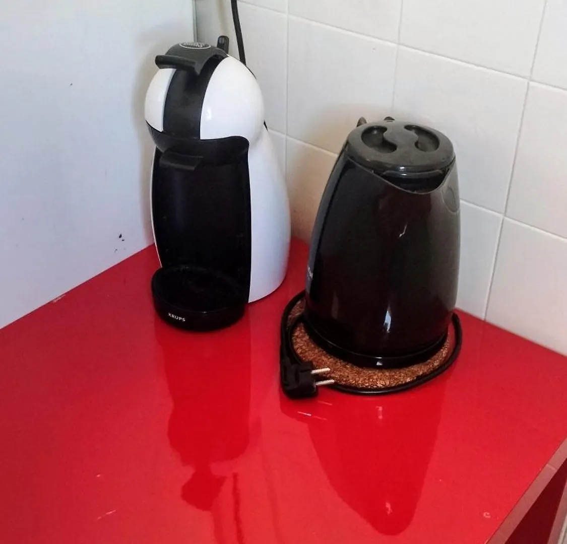 Apartamento 1 Dormitorio Y Salon Con Sofa Cama Bien Comunicado Con El Centro Seville