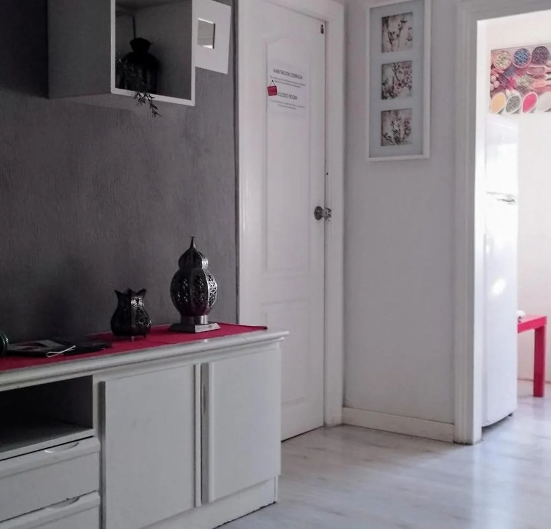 Apartment Apartamento 1 Dormitorio Y Salon Con Sofa Cama Bien Comunicado Con El Centro Seville