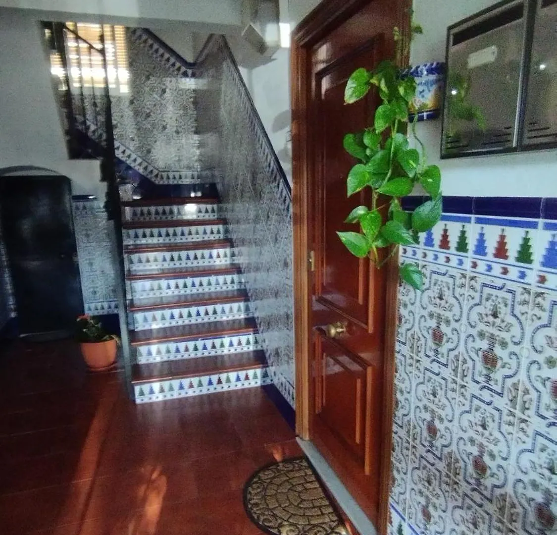 Apartamento 1 Dormitorio Y Salon Con Sofa Cama Bien Comunicado Con El Centro Seville Spain