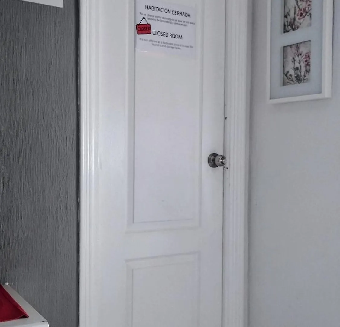 Apartamento 1 Dormitorio Y Salon Con Sofa Cama Bien Comunicado Con El Centro Sevilla İspanya